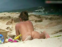 I was spying this nudist woman for a long times and managed record her sun tanned body from every possible angle!