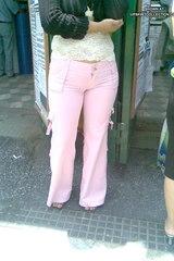 Pics of a hot camel toe in pink pants