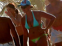 Chicks boobs in bikini bra are bouncing up and down and from side to side! Her panti butt is also moving in such a slutty manner