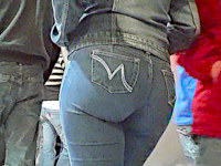If you like ample asses, then this big butt jeans video was made for you! That milf cutie is so damn hot and seductive!