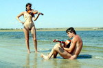 Nude musicians