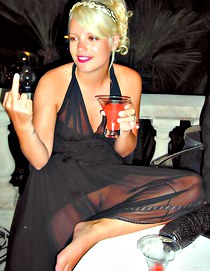 Blonde Lily Allen no panty up skirt